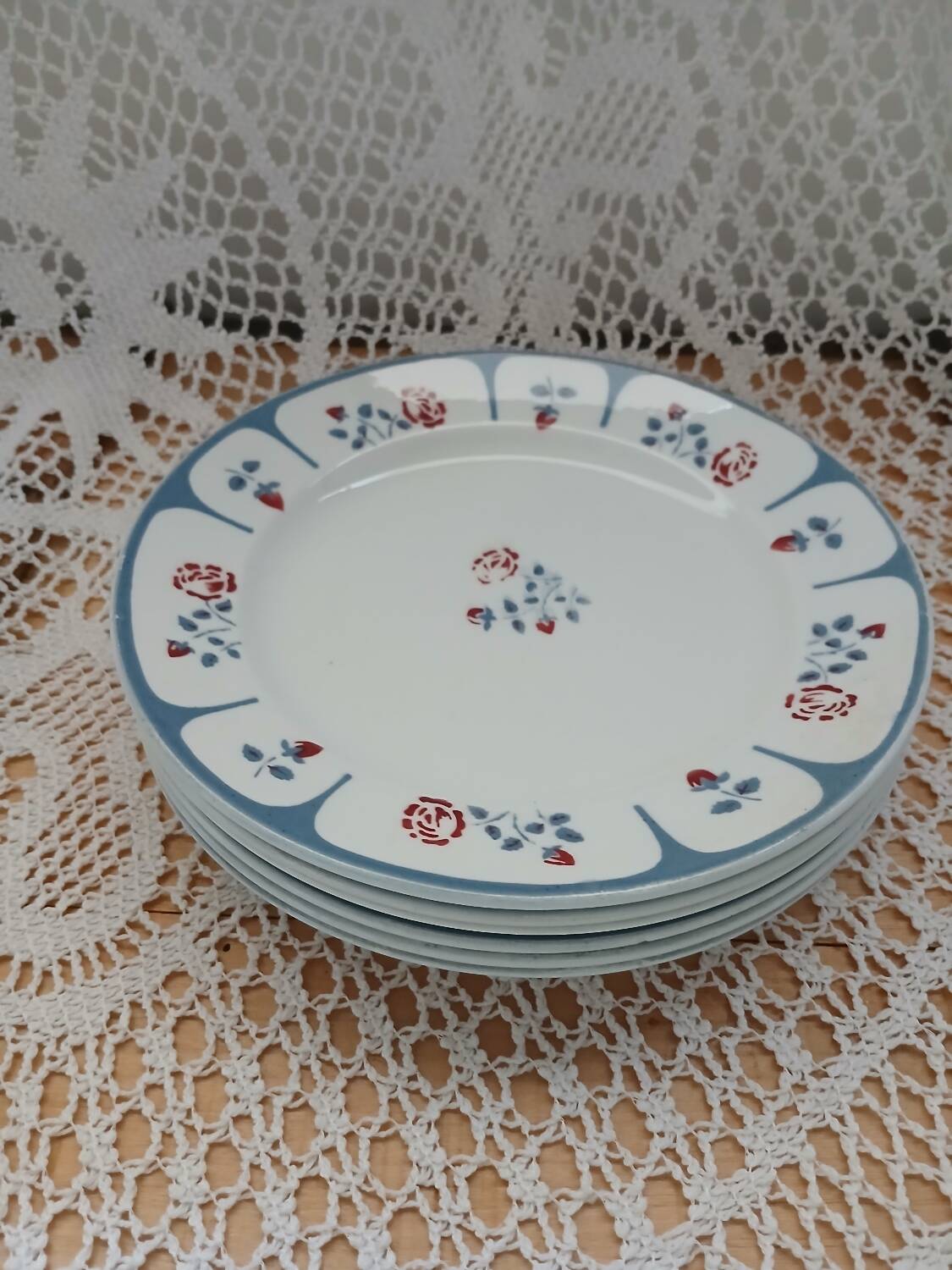 6 antique Saint Amand dessert plates