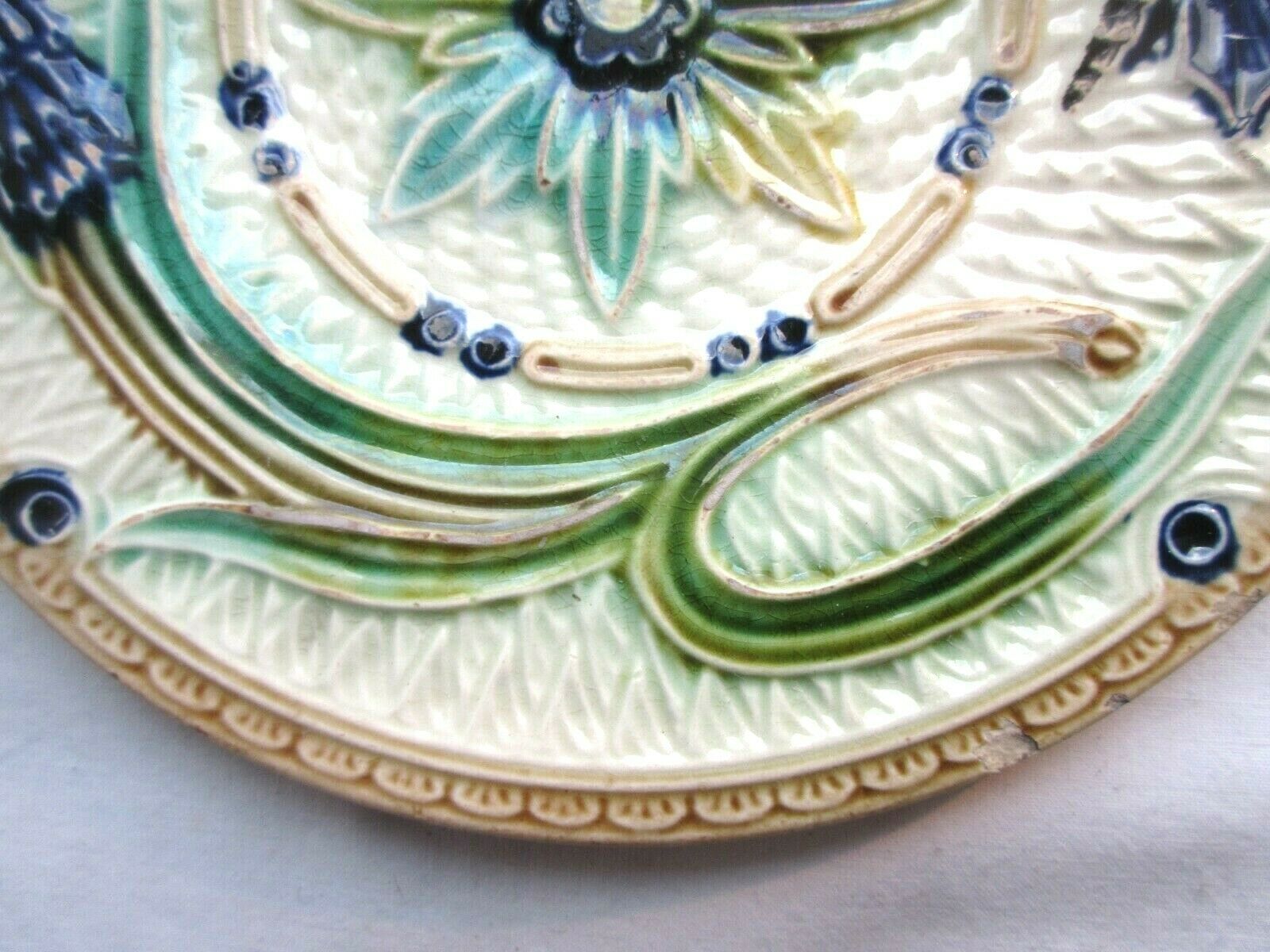 Art Deco dabbling plate, muscaris and a butterfly.