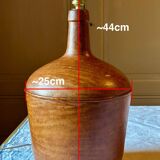 Give me a leather Jeanne. A unique vintage lamp, combining history and elegance.