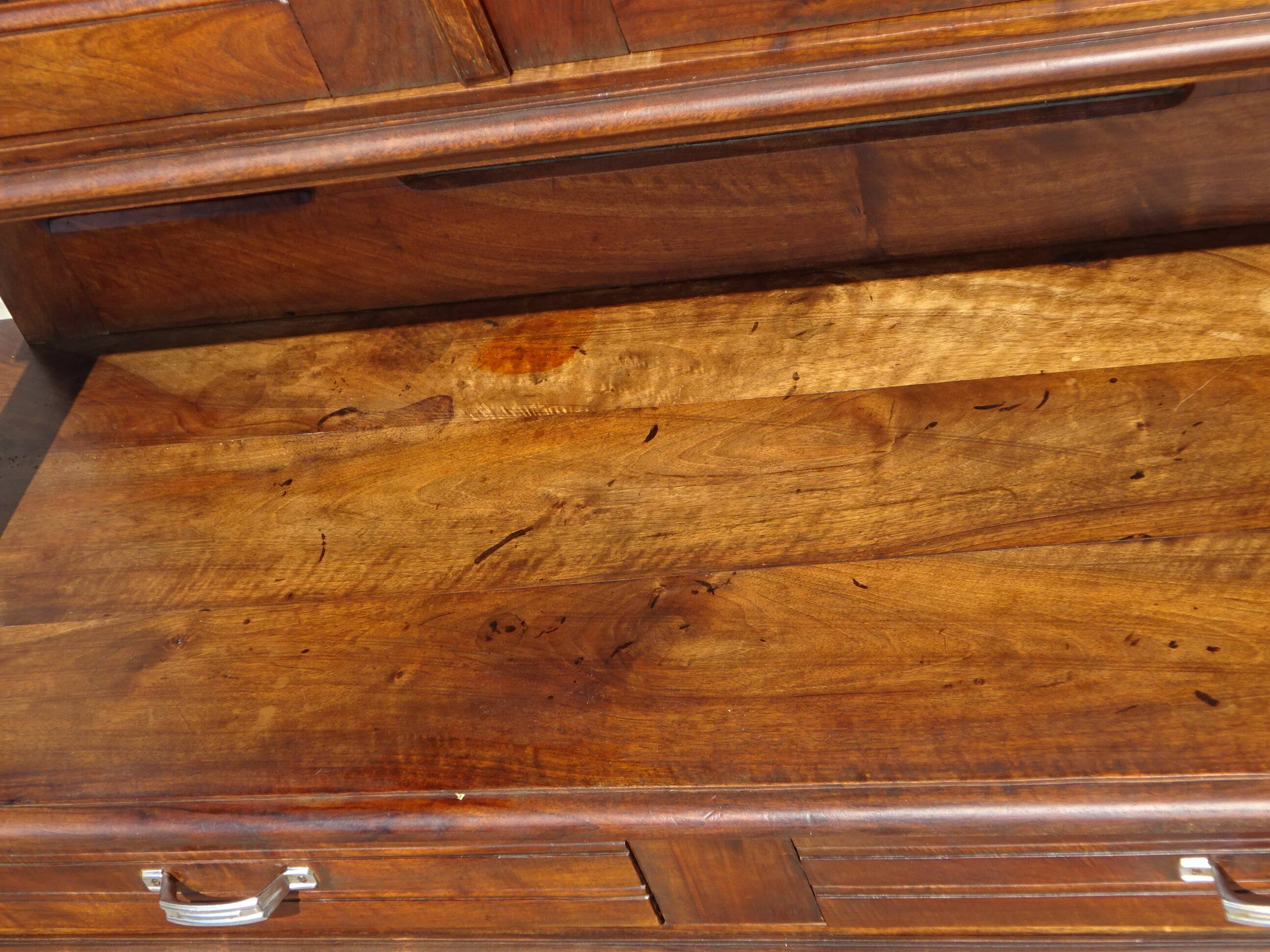 Buffet de cuisine, vaisselier ancien en noyer