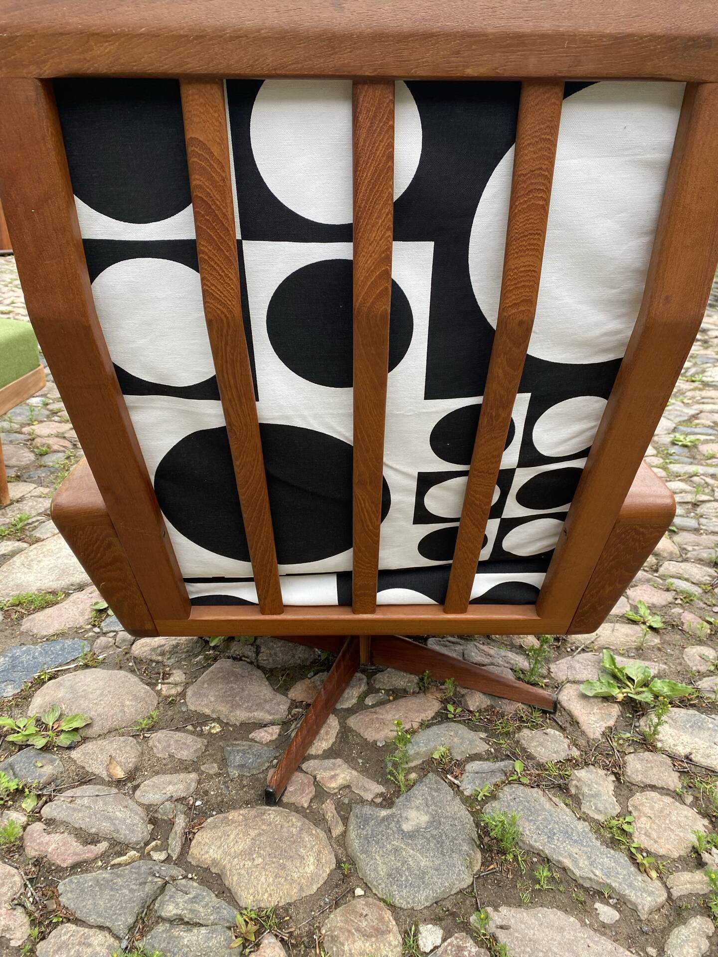 Swivel lounge chair by Arne Wahl Iversen