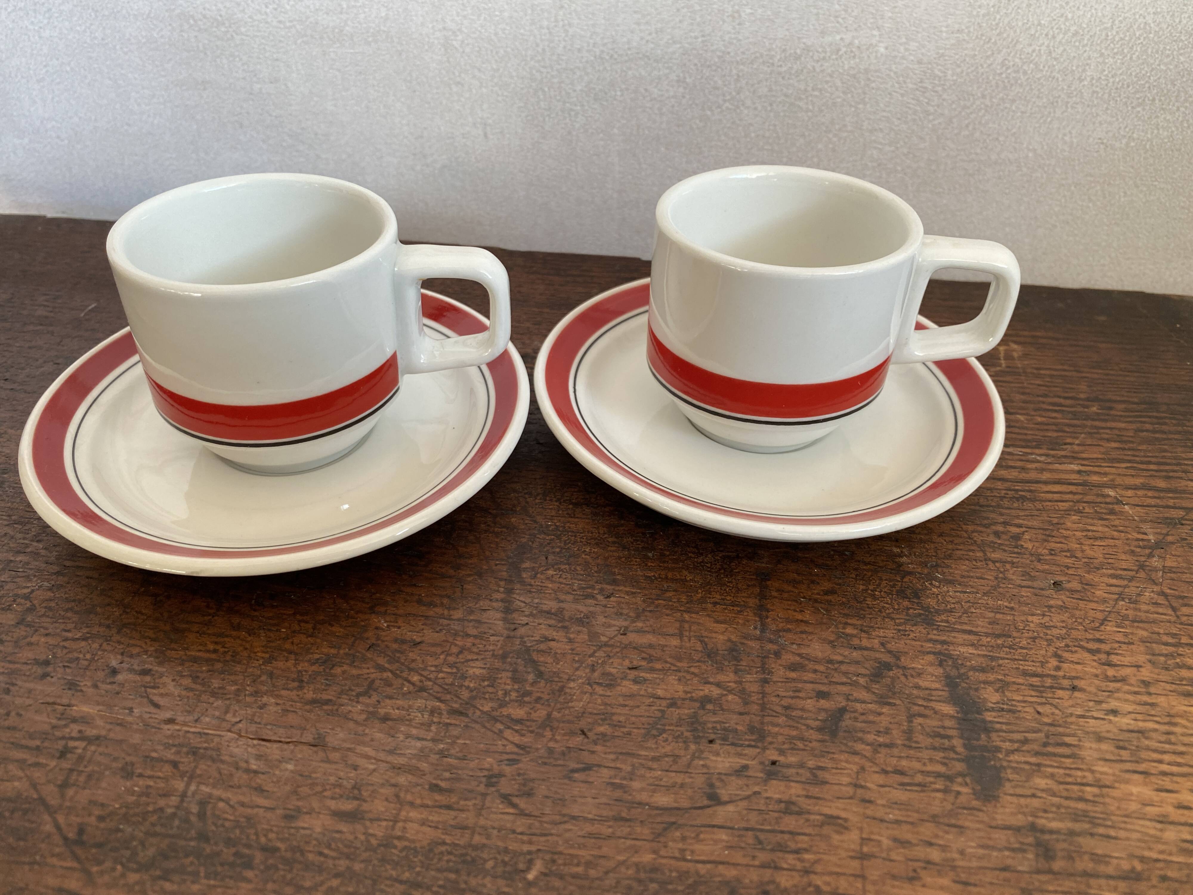 2 coffee cups and bistro saucers, Sarreguemines, vintage Red Band