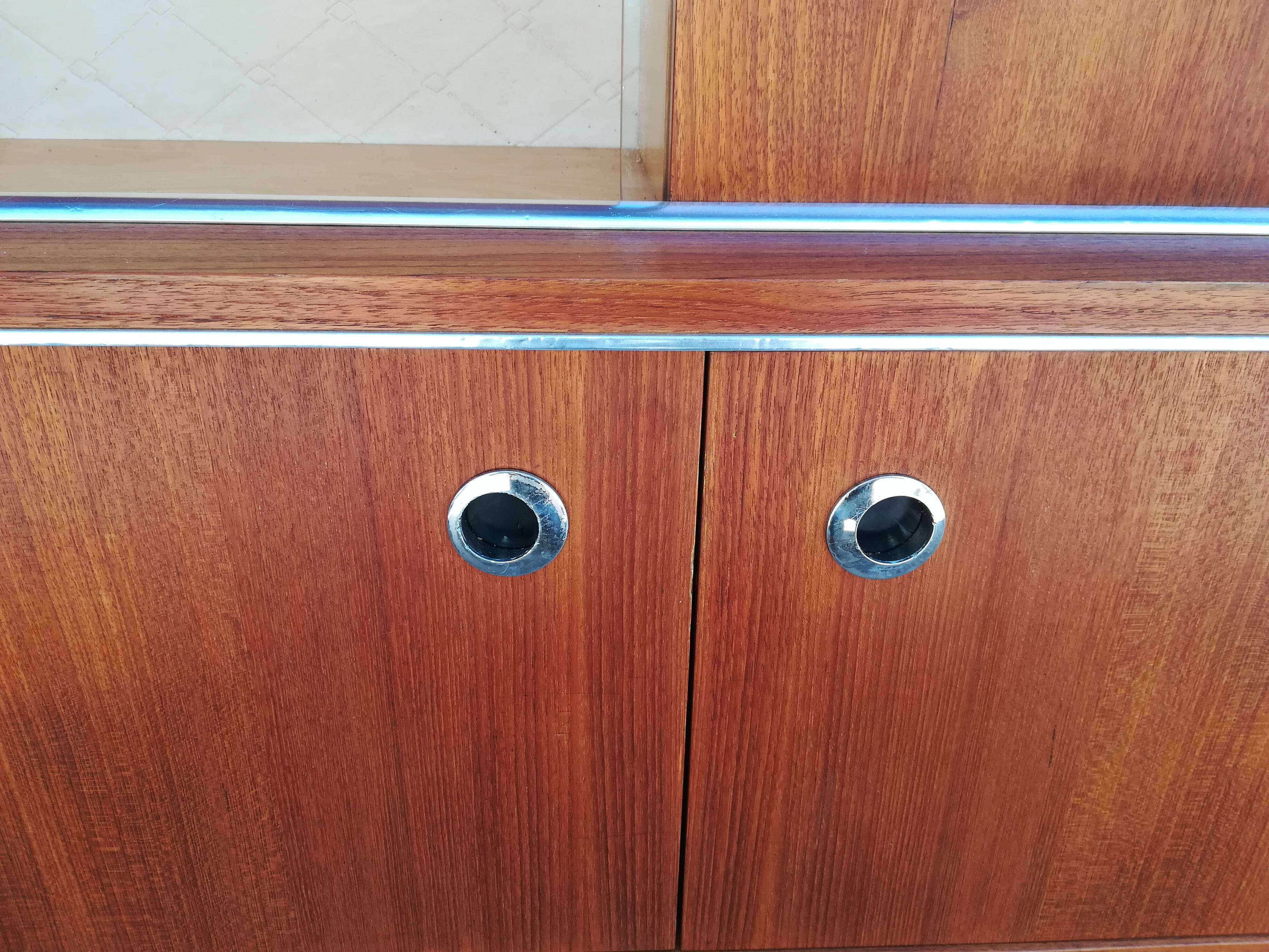 Buffet showcase of the 60/70 years