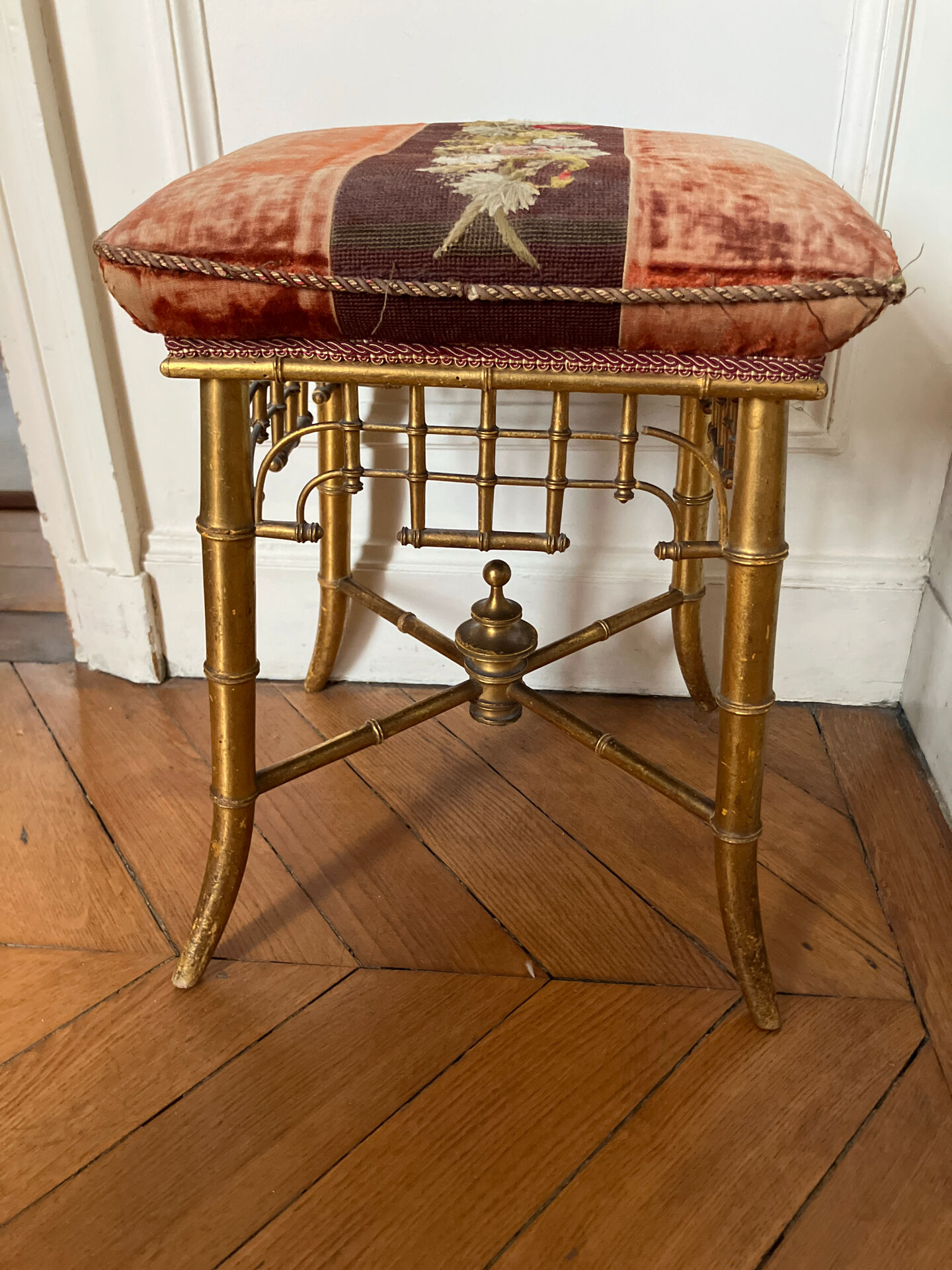 Tabouret N III
