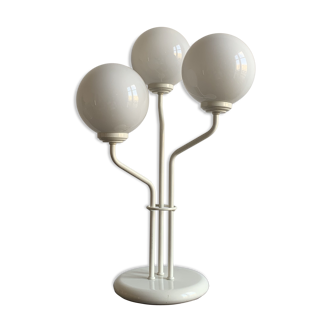 Lampe de table trois têtes boule opaline blanche