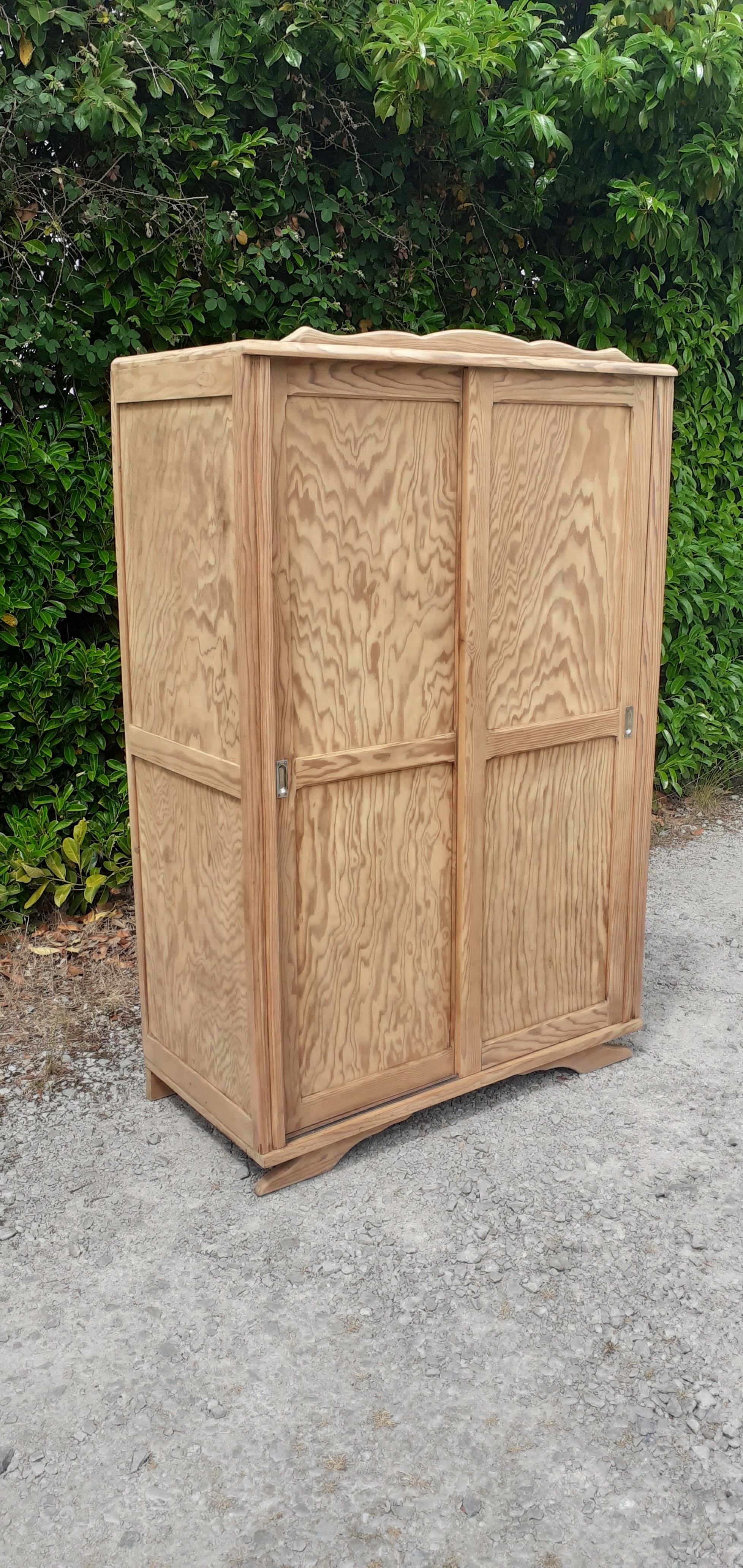 Parisian wardrobe 2 sliding doors fir raw wood