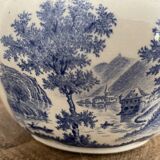 Teapot, milk pot and sugar bowl