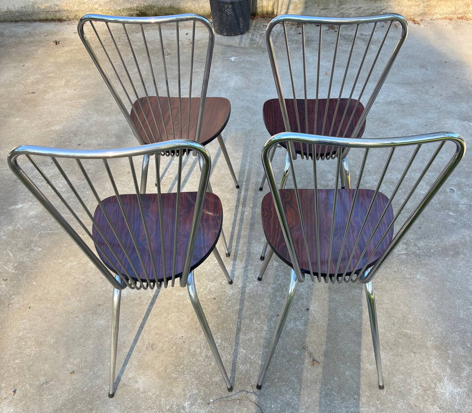 Set of 4 Formica chairs, 1960s style with metal frame.