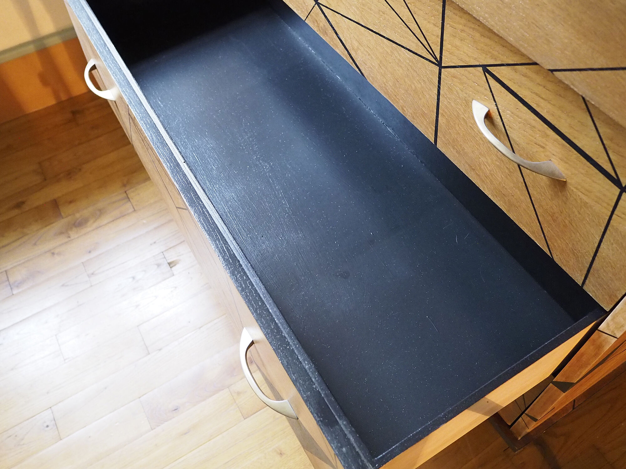 Vintage 60s/70s dresser