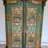 Armoire Autrichienne peinte à la main 19ème