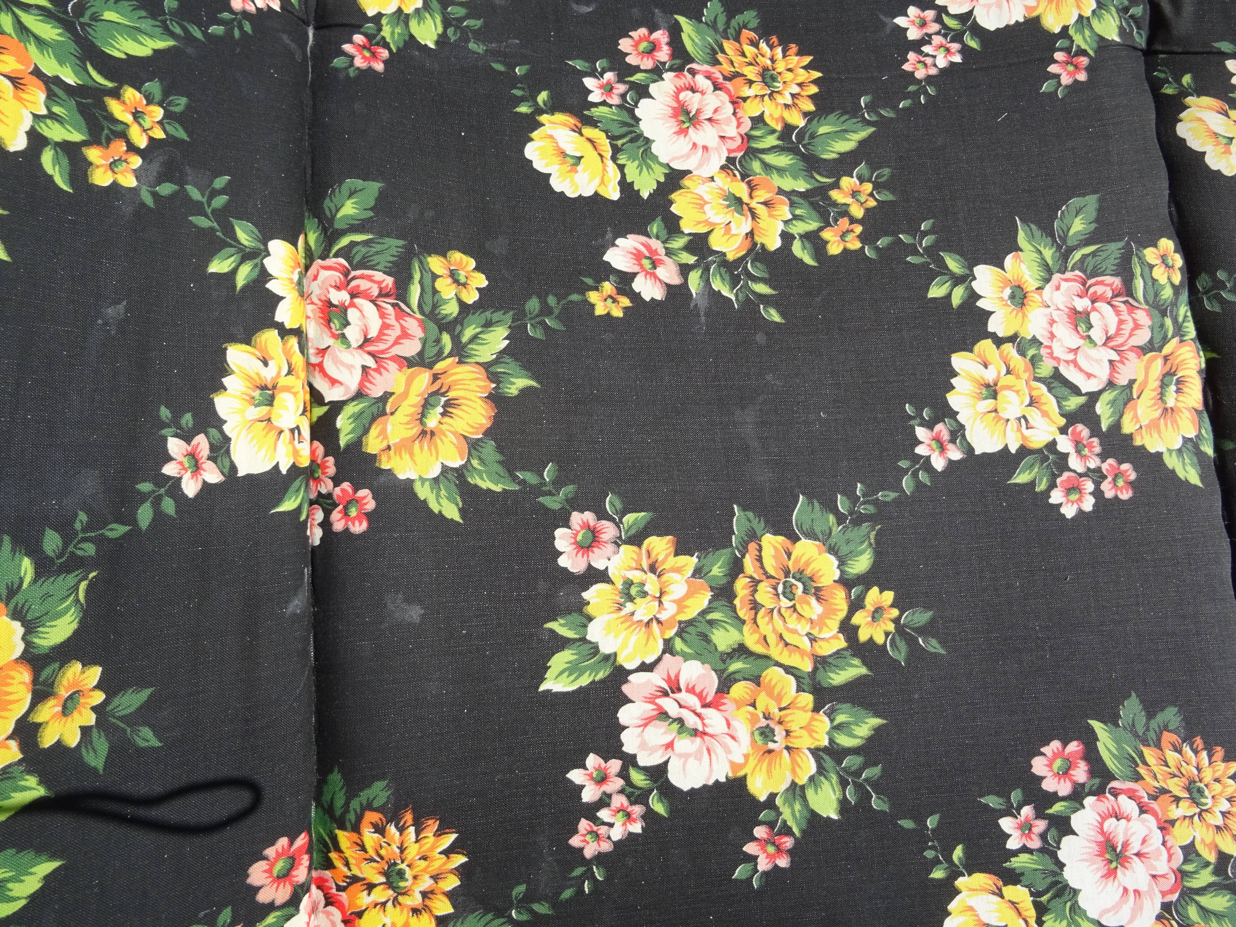 Folding chaise longue cous camp bed with flowers vintage brand Castel Joyeux