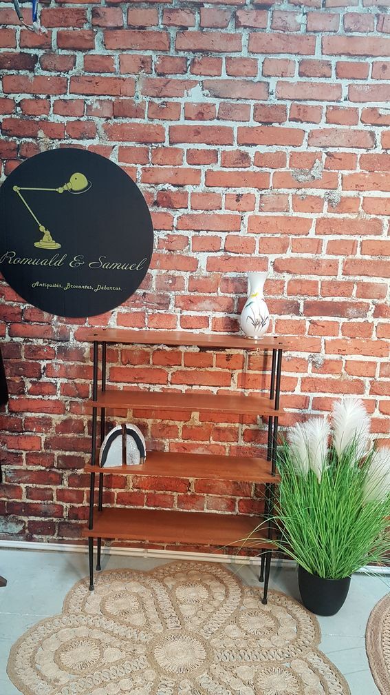 Etagère en bois pied métal
