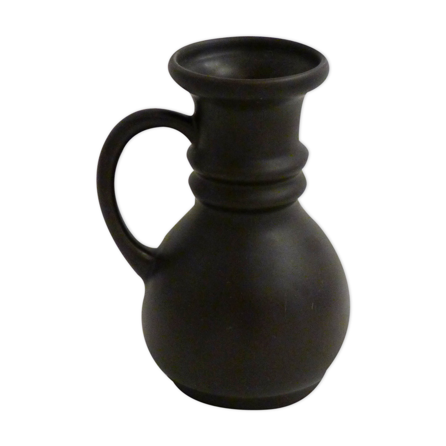 Small vase pitcher matte, by Gouda Holland