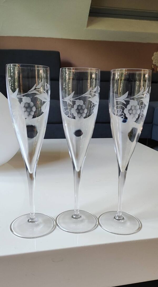 Lot 5 Grandes Flûtes Champagne en cristal Motifs Sarments Vigne 23,5cm