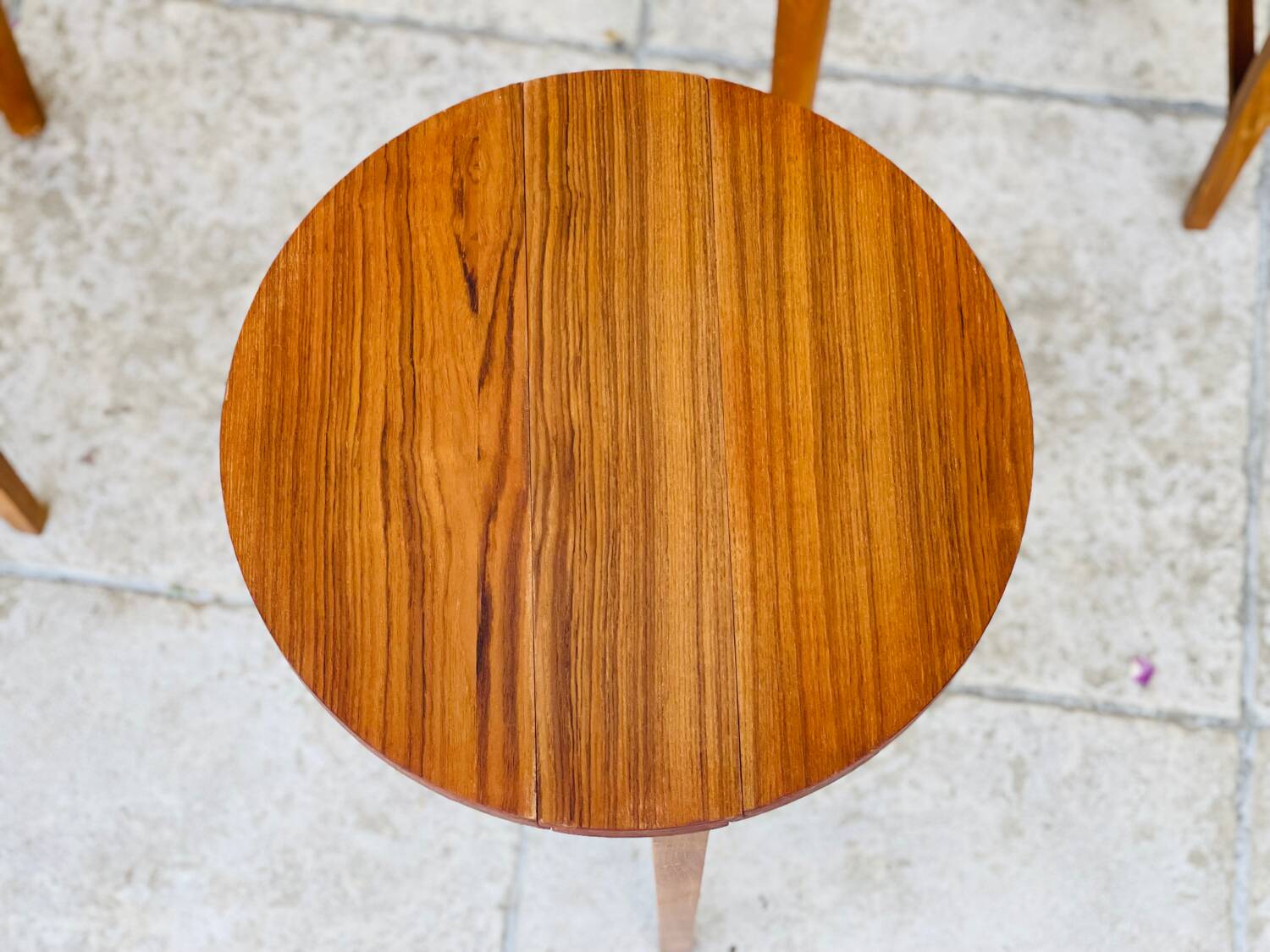 Vintage Scandinavian coffee table in teak from the 1960s.