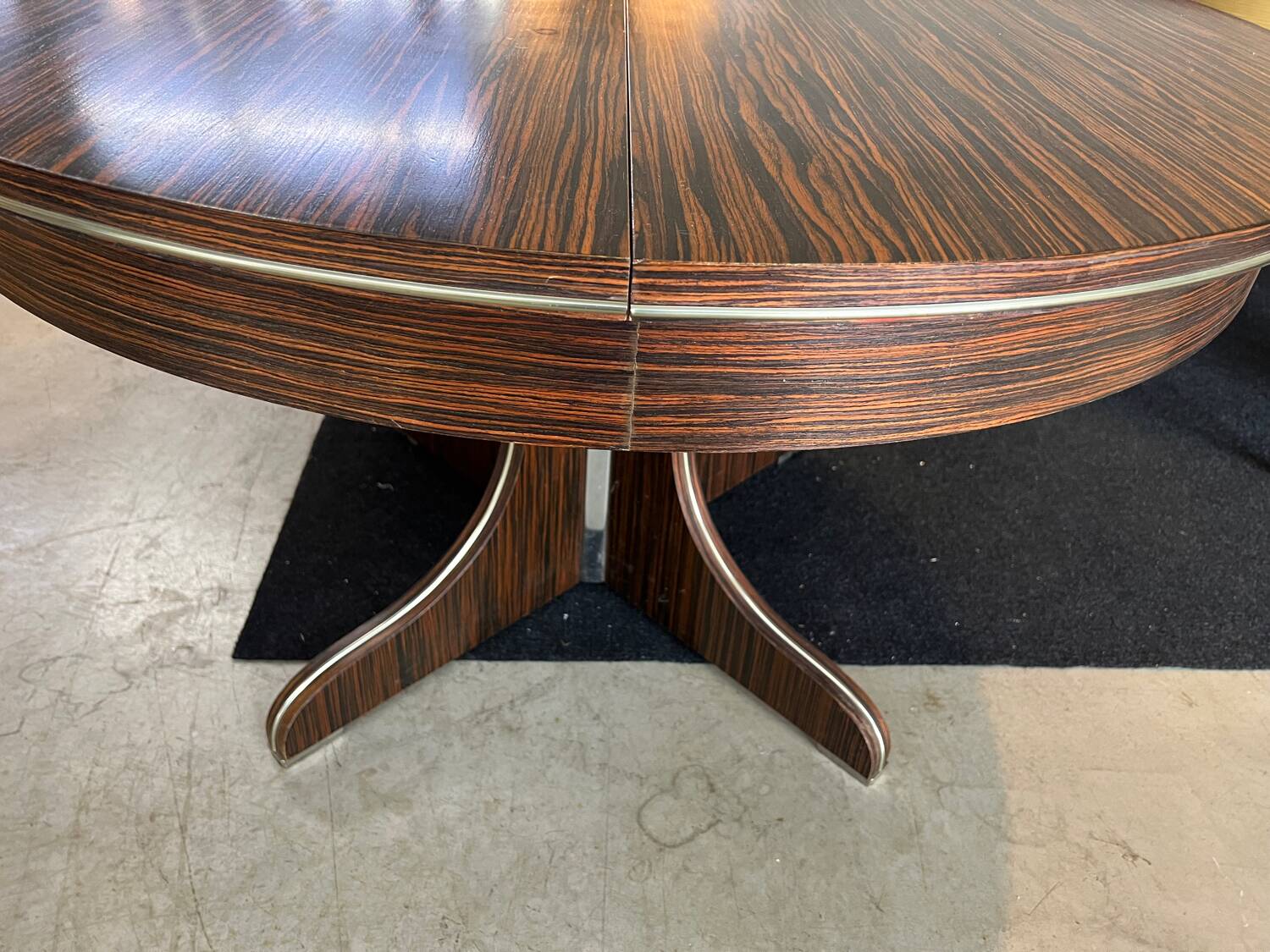 Vintage round table 1 extension rosewood 70's