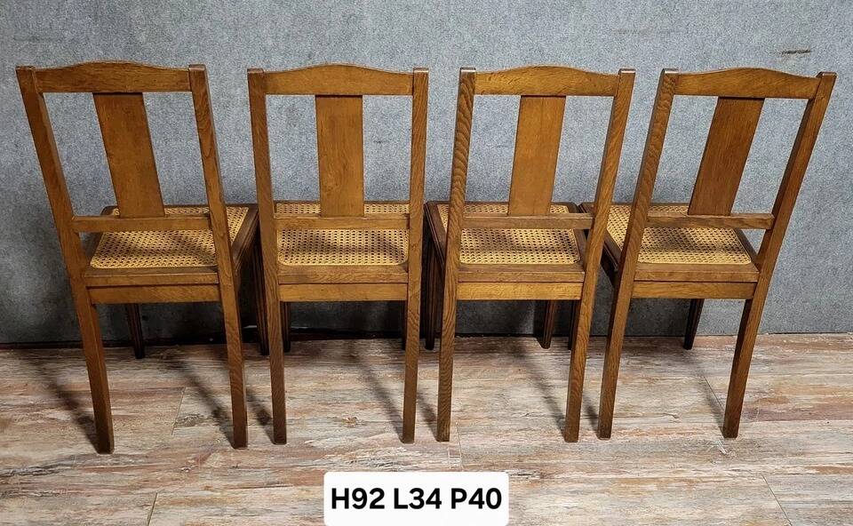 Série de 4 chaises époque Art Déco en chêne vers 1940