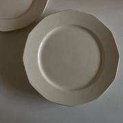 Set de 6 assiettes ivoire modernistes terre de fer