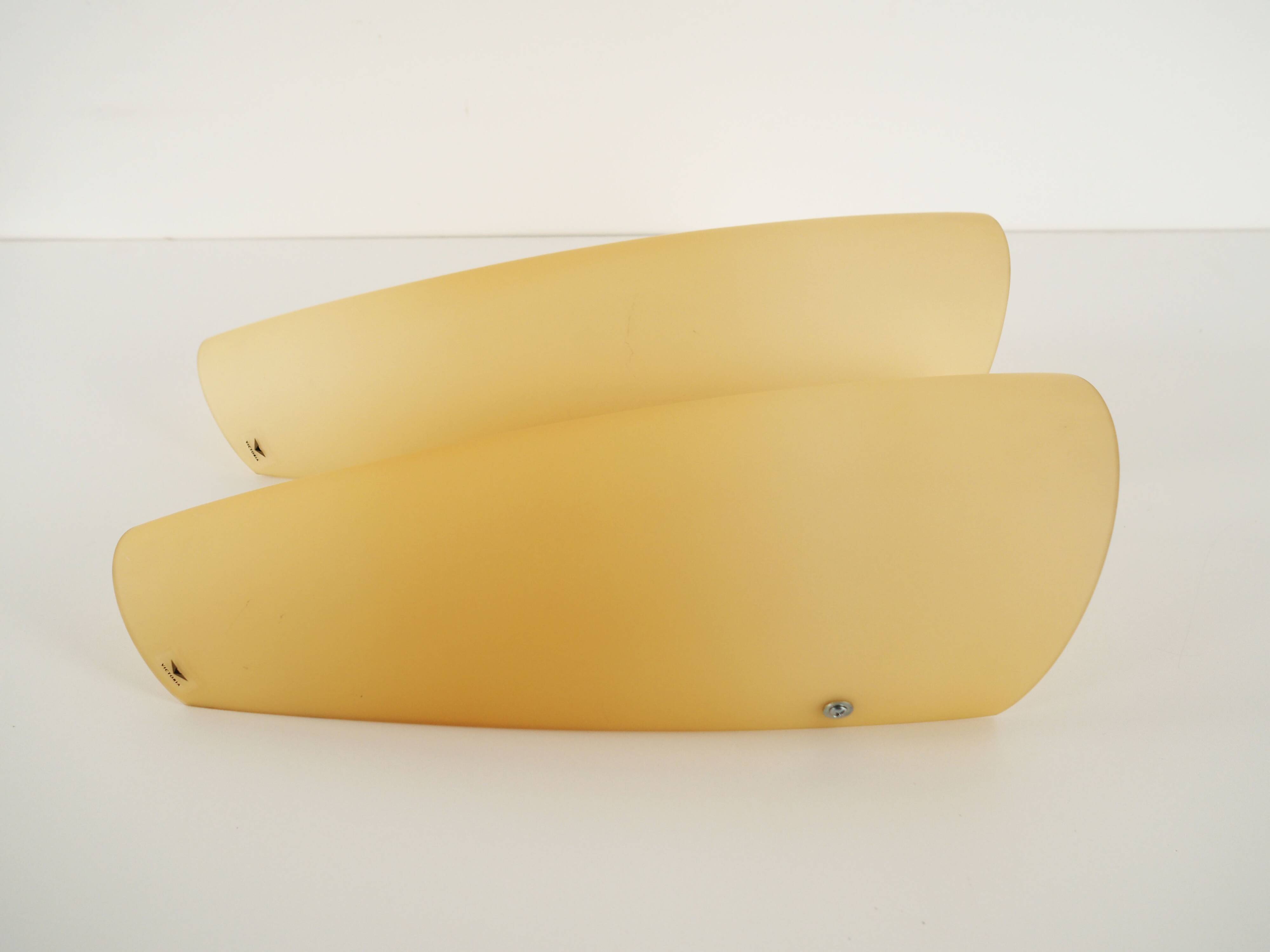 Set of two wall lamps, Murano glass, Italian design, 1980s, manufacture: Victoria