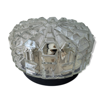 Plafonnier en verre moulé
