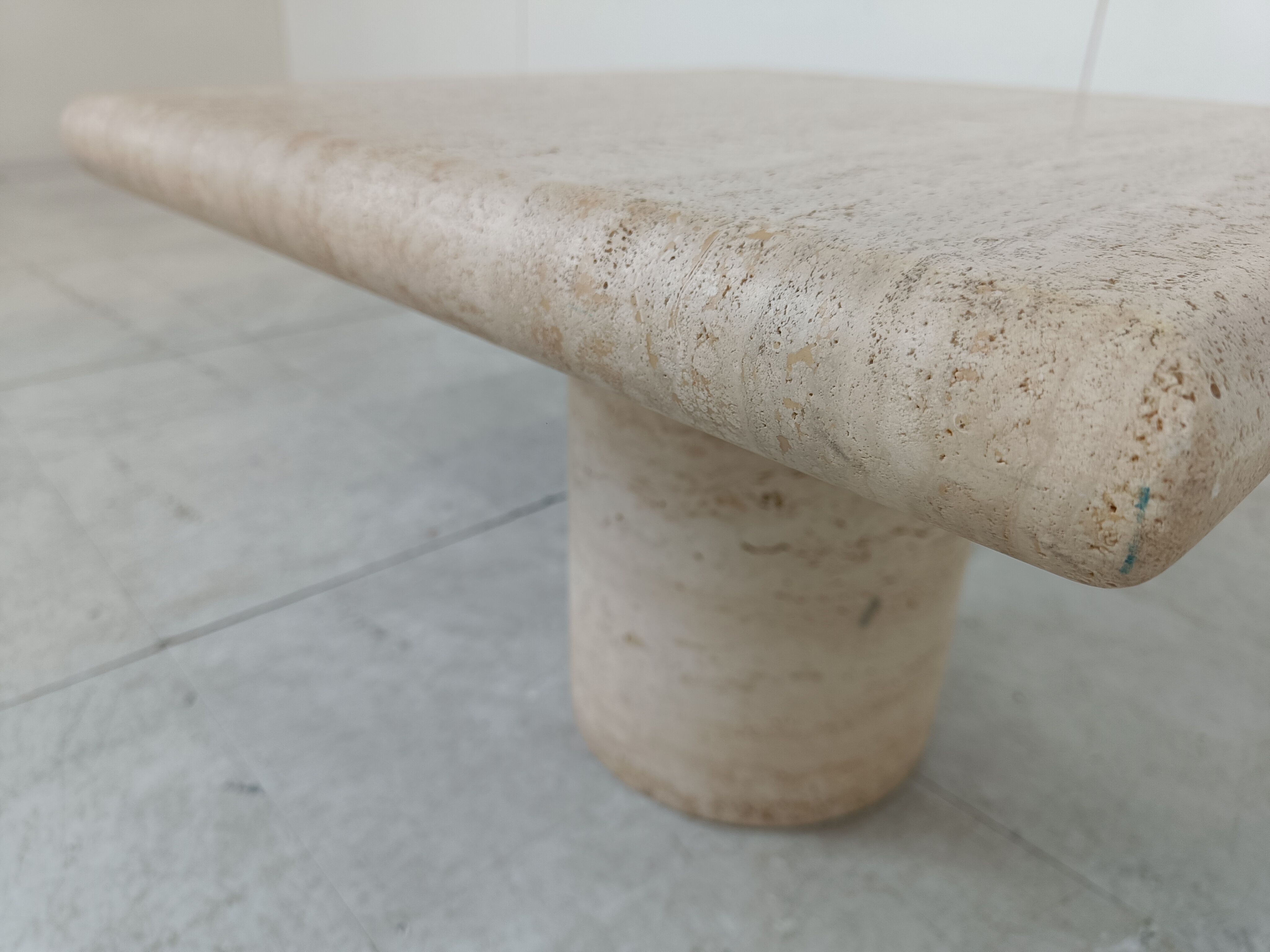Angelo Mangiarotti Travertine side Table for Up&Up, Italy