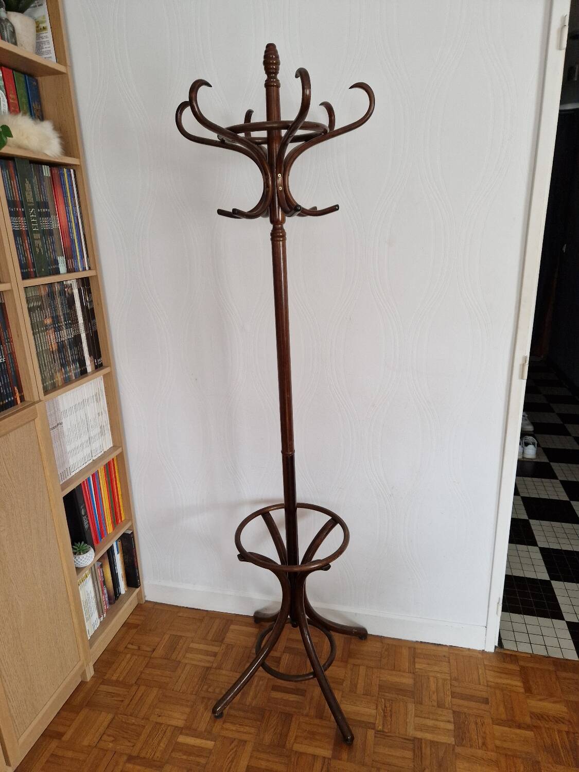 Vintage parrot coat rack