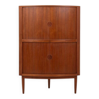 Danish corner cabinet by Johannes Andersen for Uldum Møbelfabrik, Denmark, 1960s
