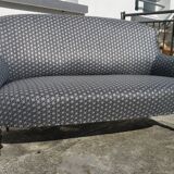 Toad sofa