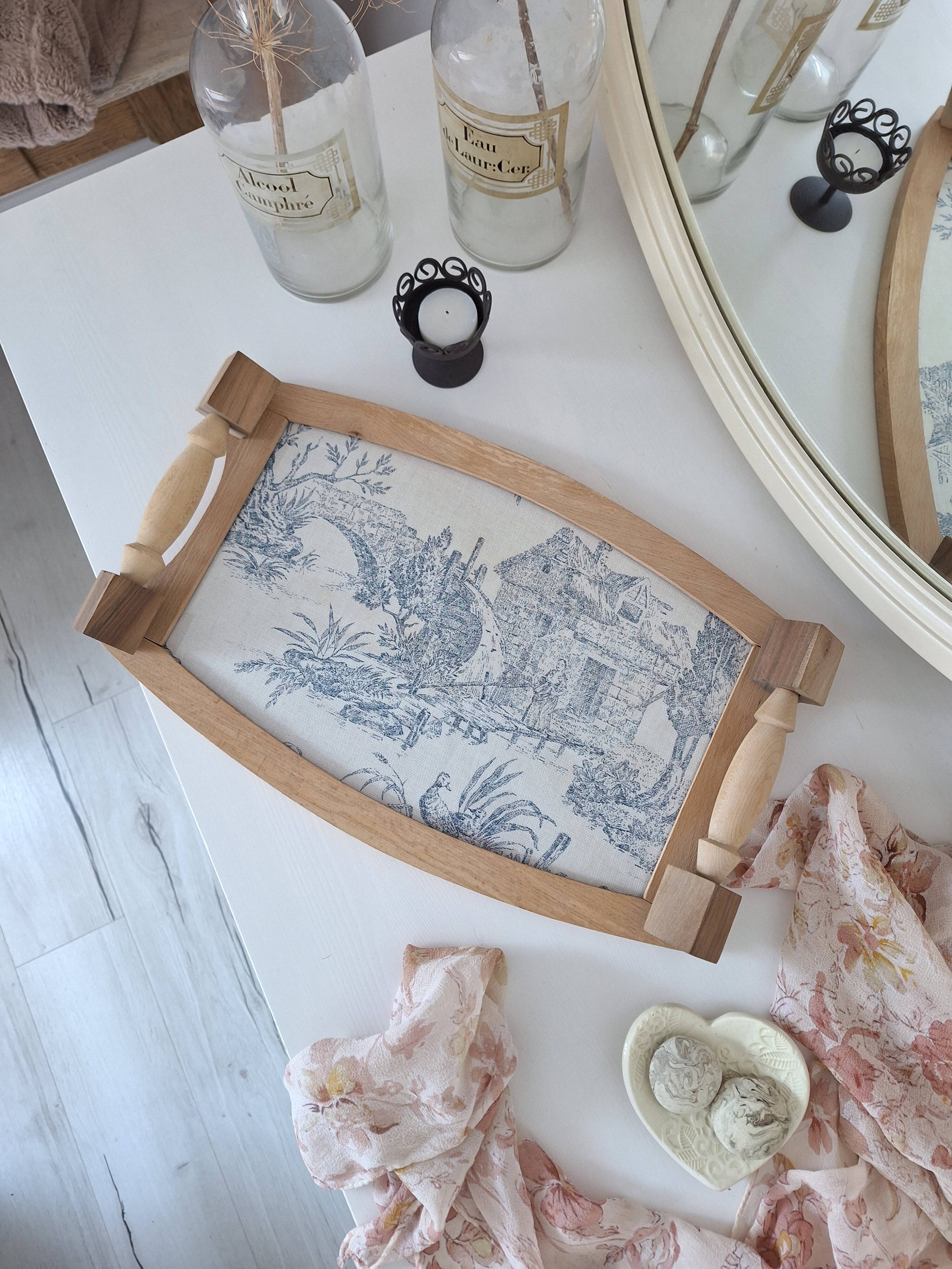 Wooden tray and blue toile de Jouy