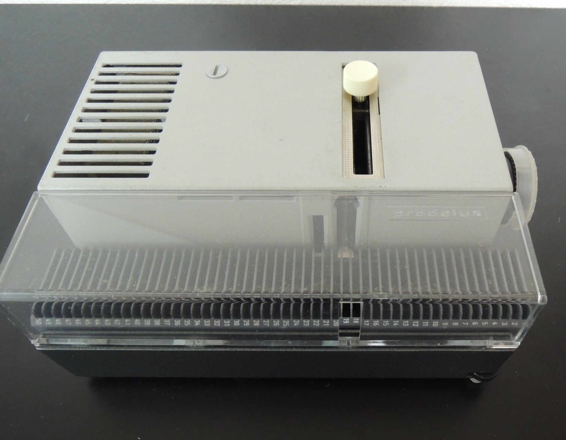 Leica slide projector