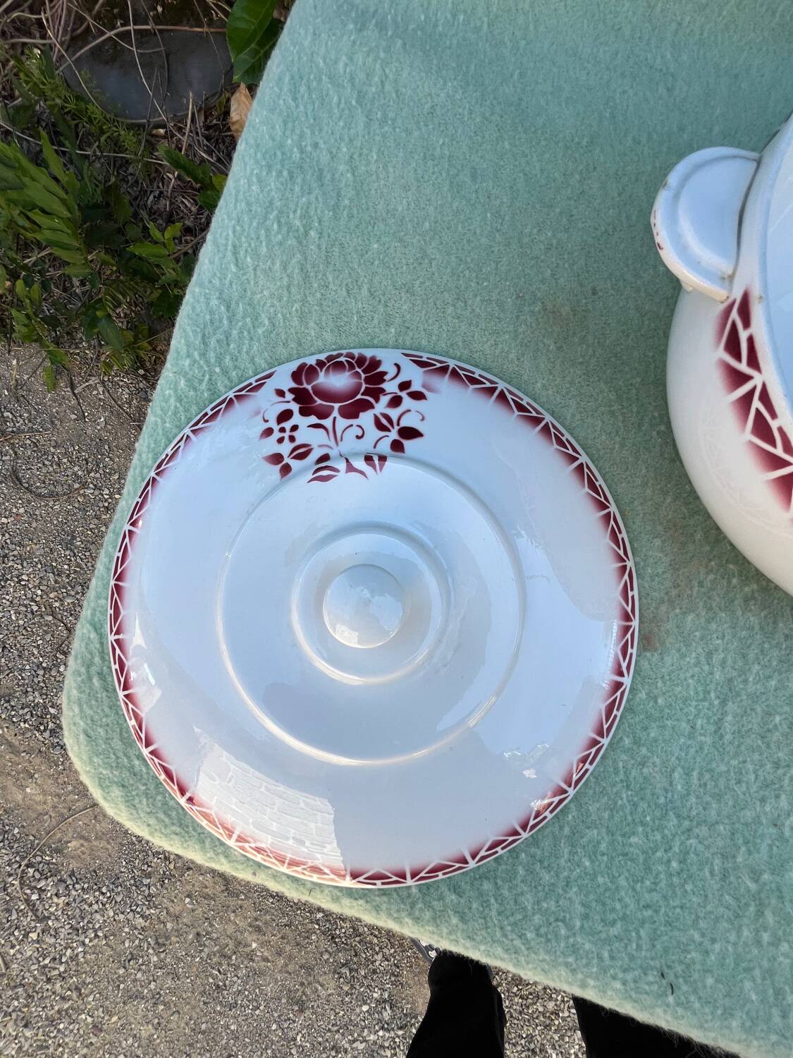 Soup tureen