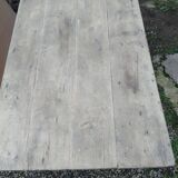 Farm table