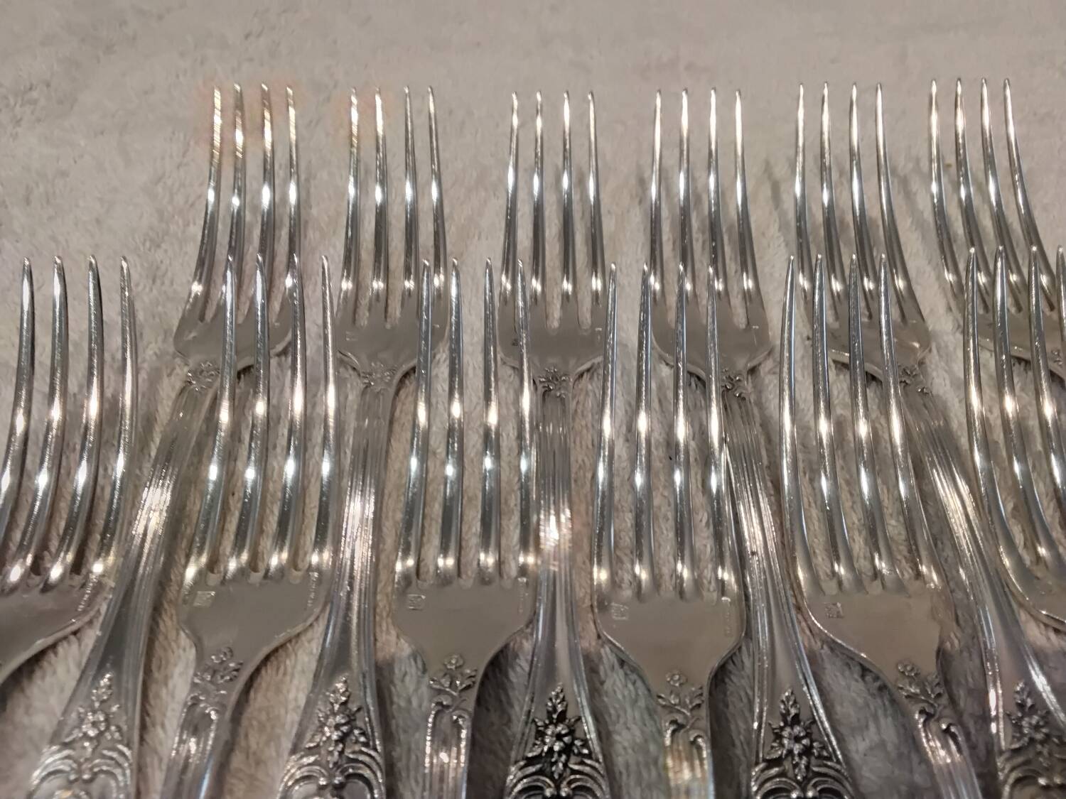 12 silver-plated dessert forks, silversmith Boulenger, LXV semi-rich