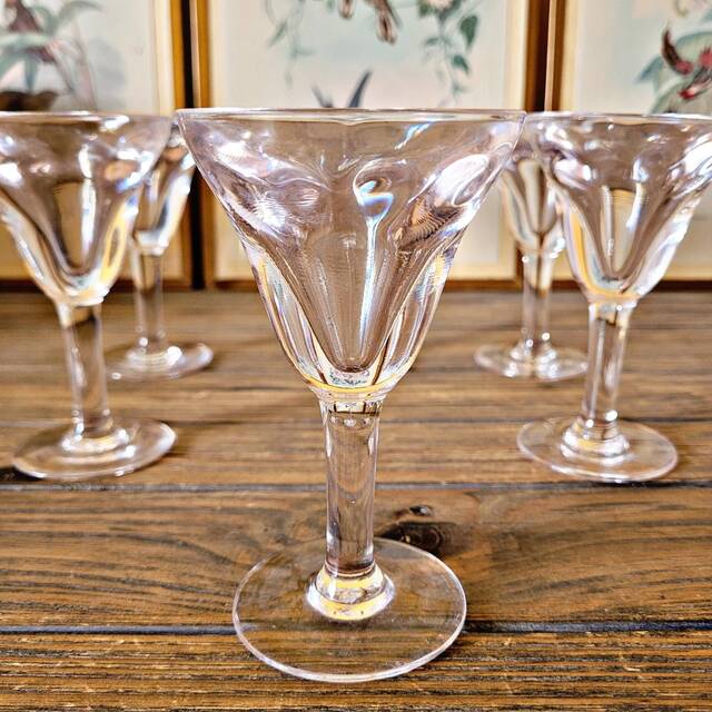 Vintage bistro glasses known as "deceivers" or "thieves" (set of 6)