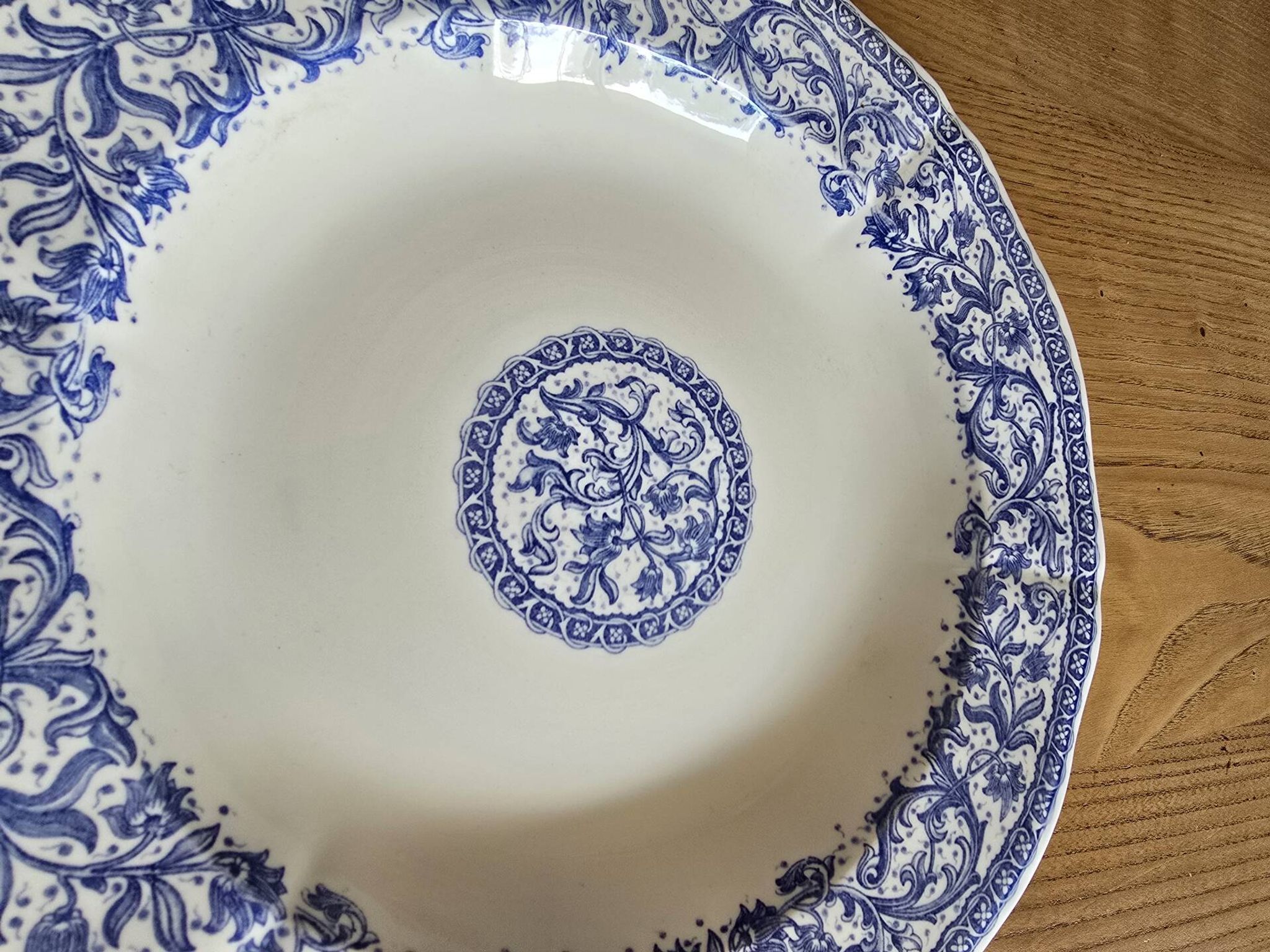 Gien service plates blue patterns perfect condition