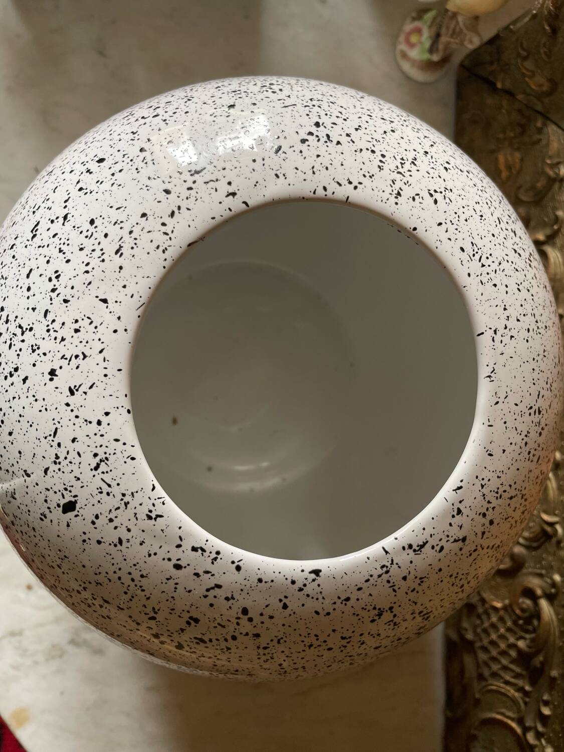 Large speckled ball vase 1980
