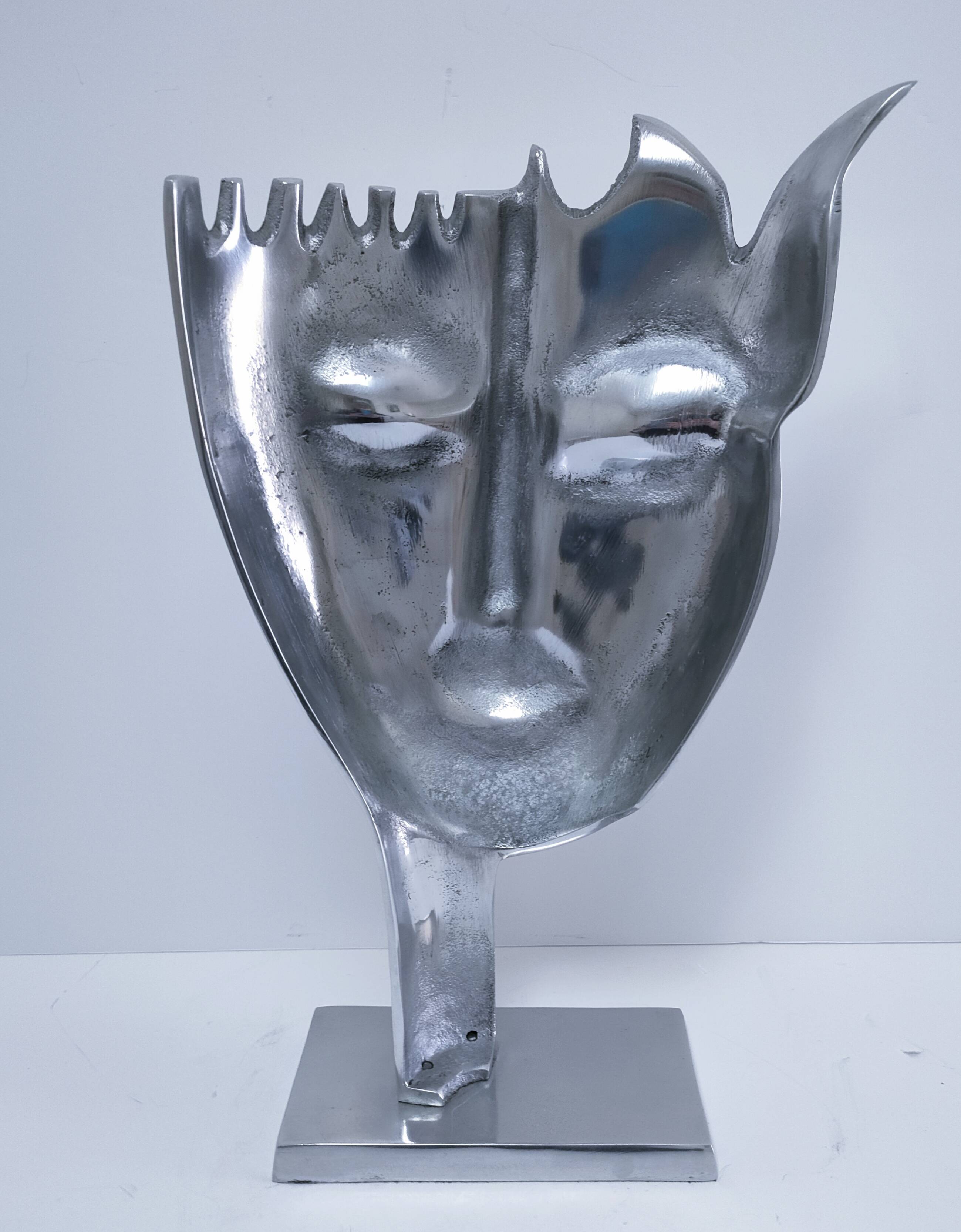 sculpture visage stylisé métal h.34,5 cm design contemporain