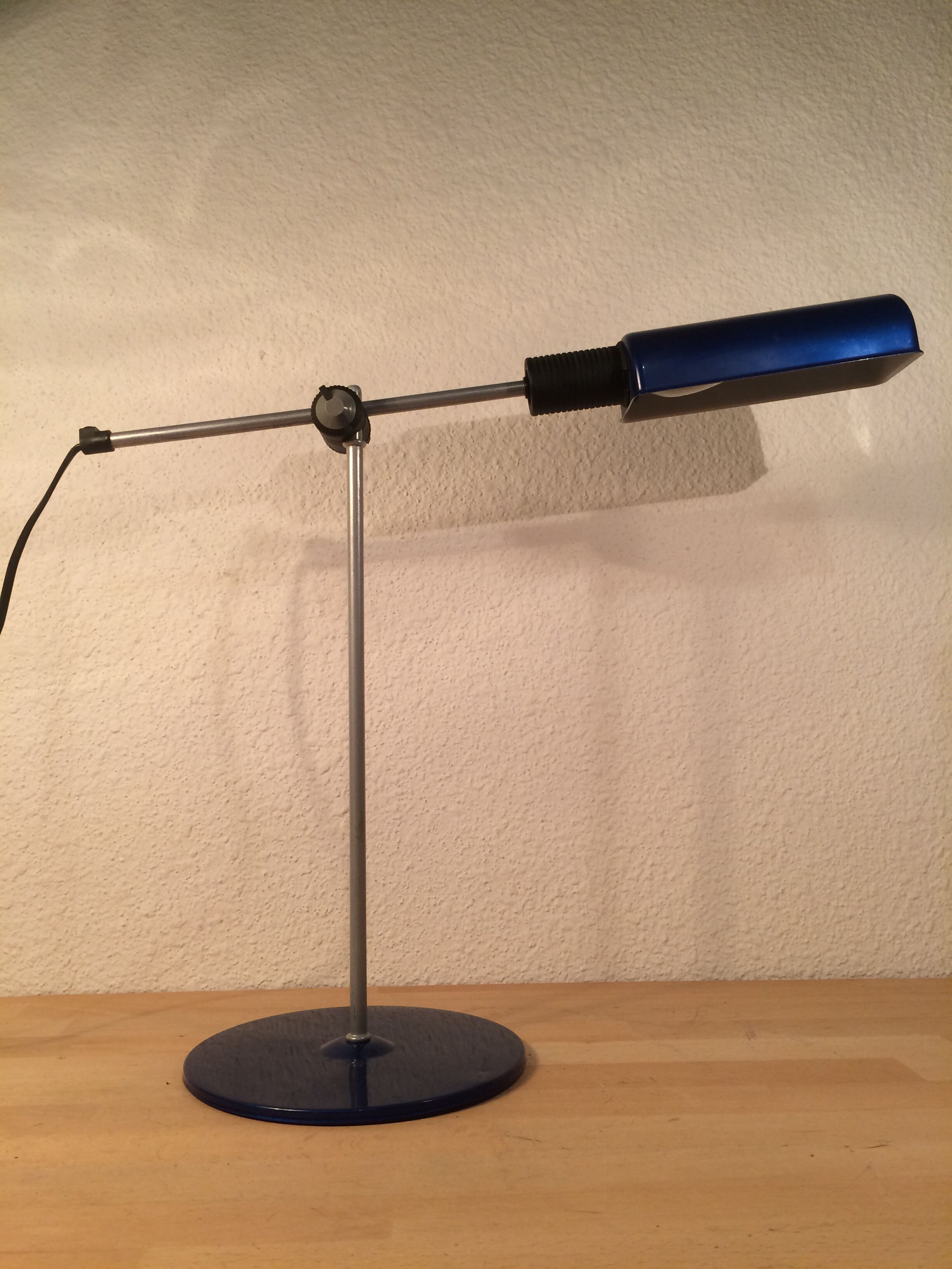 Veneta Lumi desk lamp