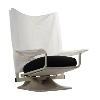 Cassina 'AEO' lounge chair by Paolo Deganello
