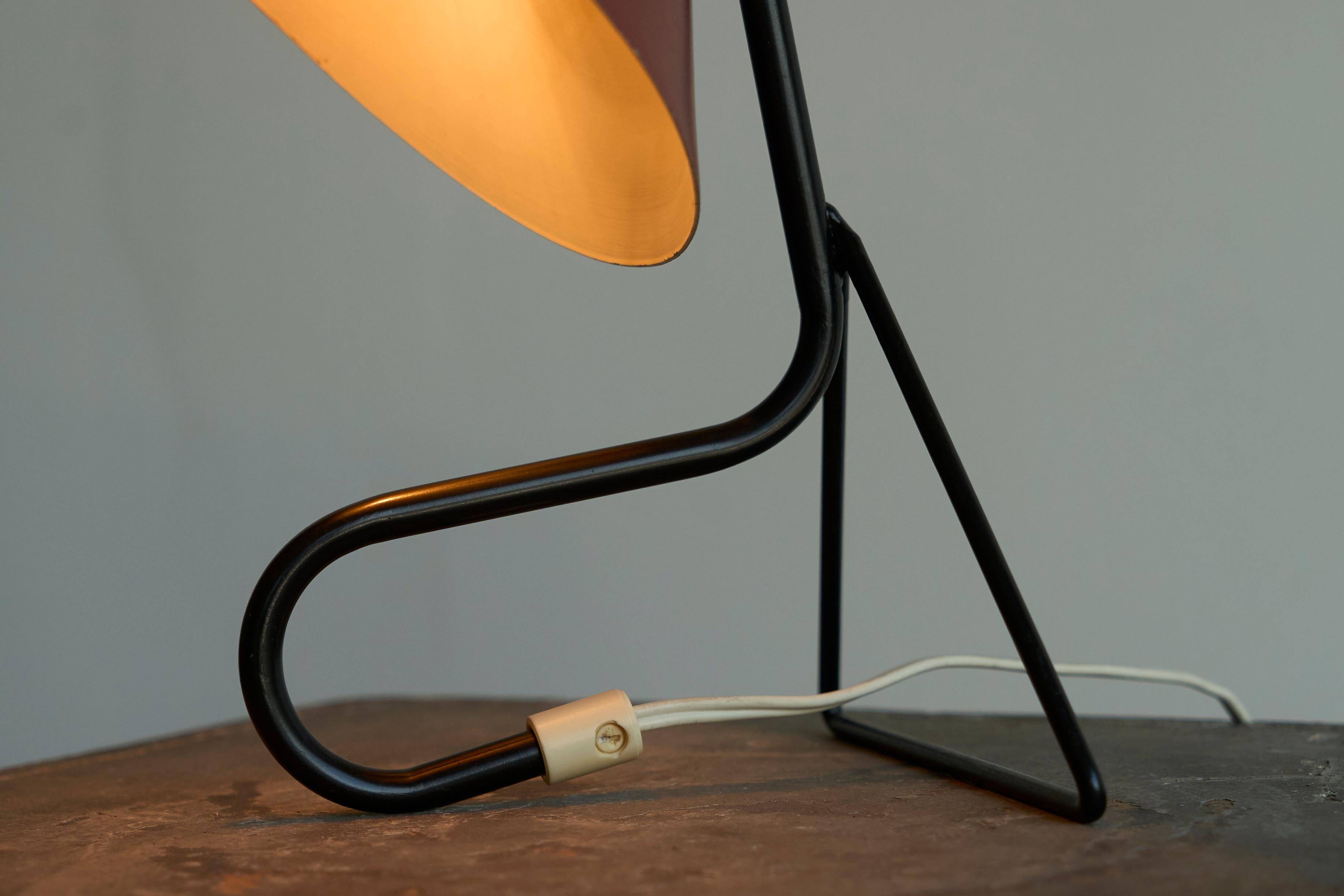 Erik Wärnå table lamp or wall sconce for Gnosjö Konstsmide 1950