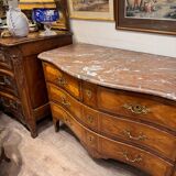 Commode à décor en frisage, XVIIIème s.