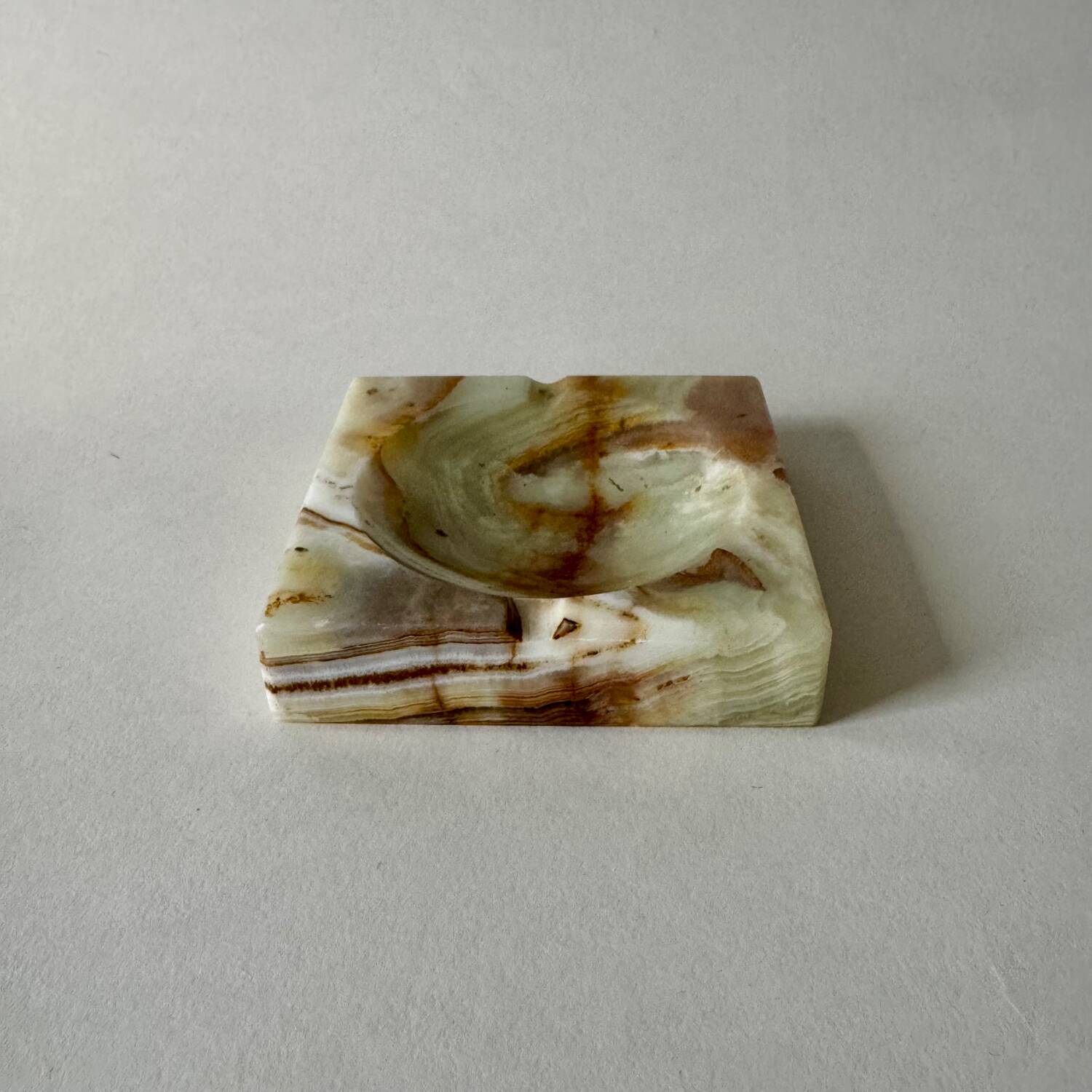 Cendrier vintage en onyx