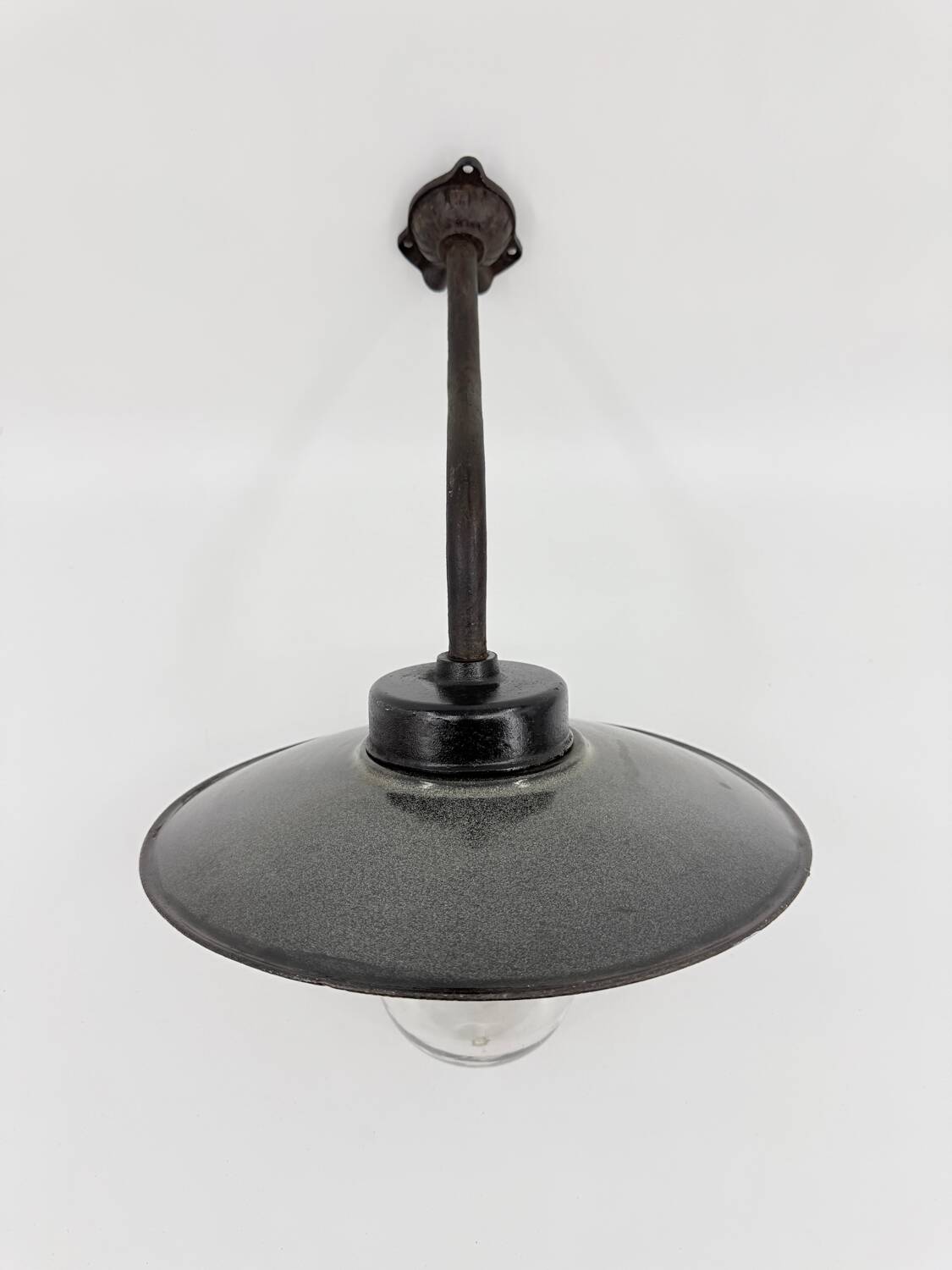 Court lamp