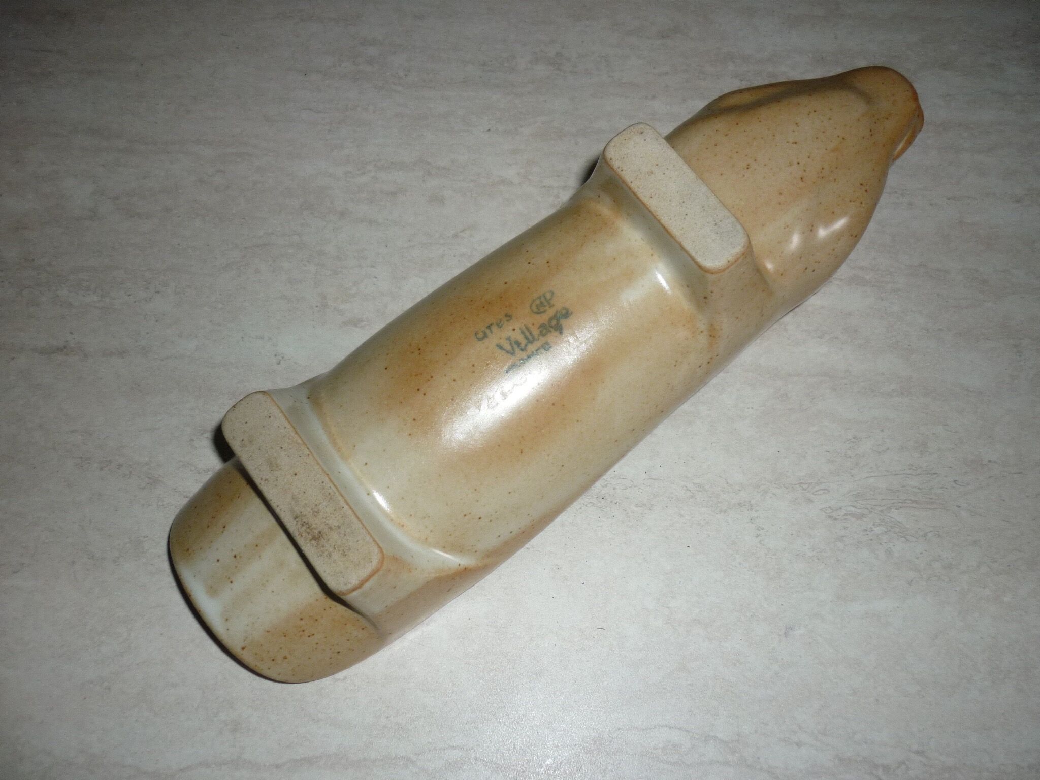 CNP Village sandstone pig