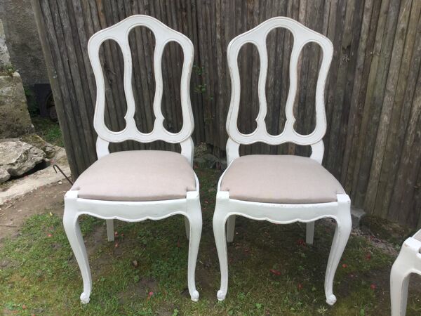 Lot de 5 chaises anciennes en chêne