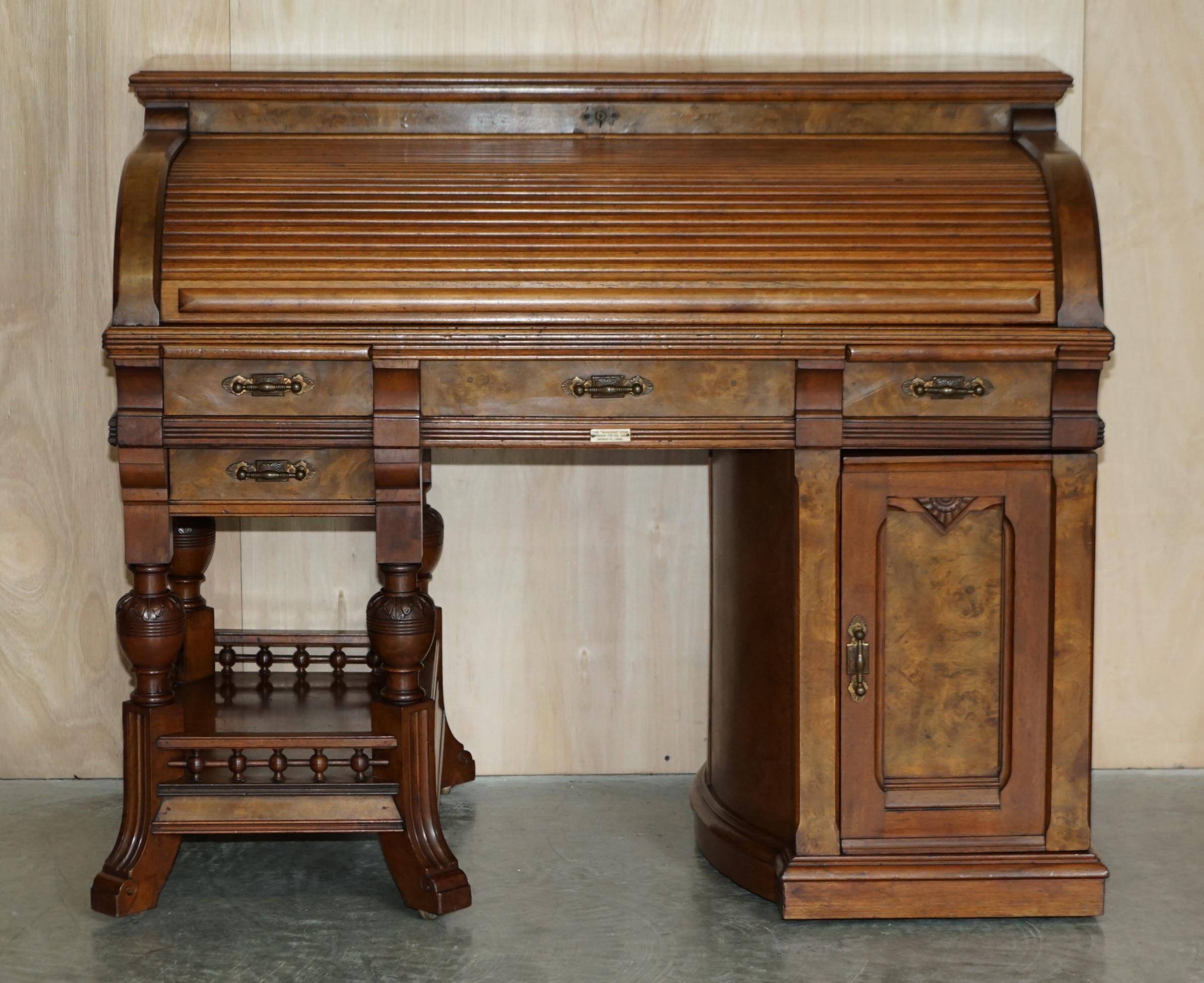Bureau à tambour Shannon File Co en noyer victorien avec certificat