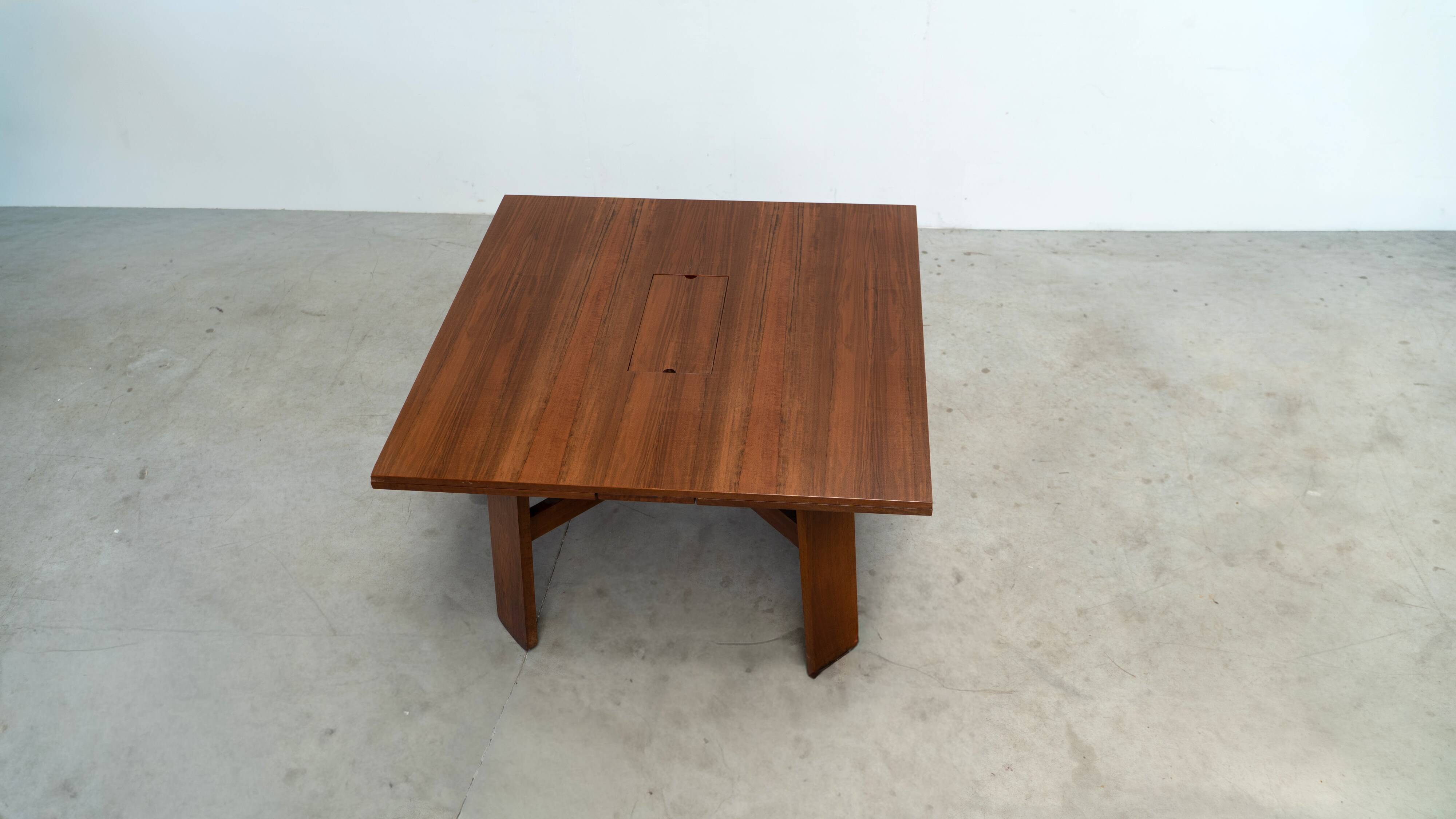 Square extendable dining table by Silvio Coppola for Bernini