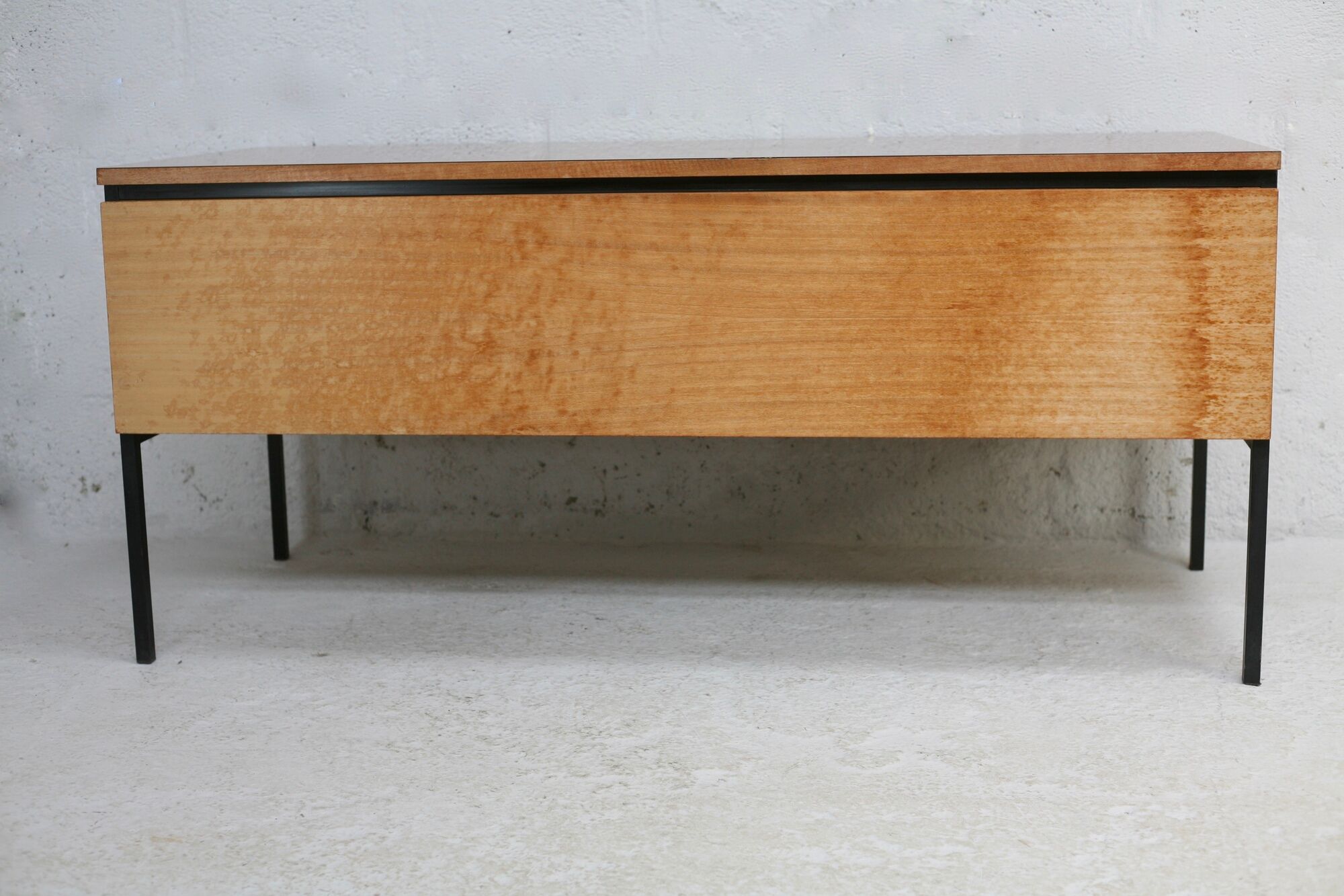 Desk 620 by Pierre guariche, Huchers Minvielle, France, circa 1955