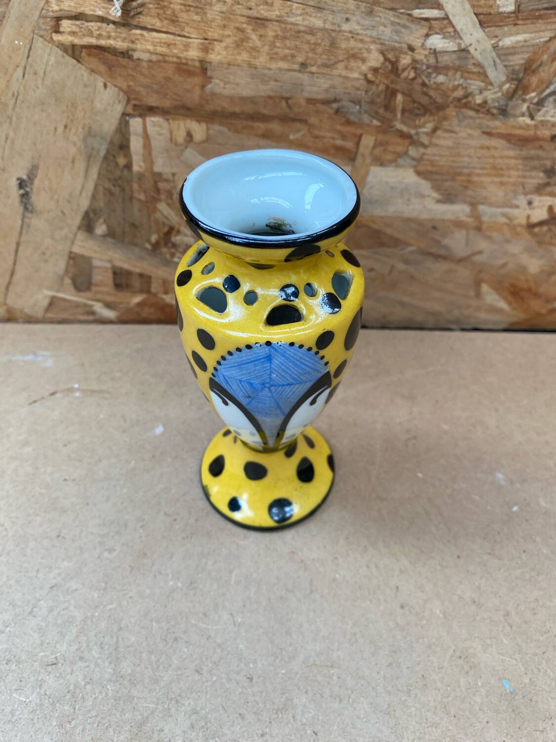Ancien vase soliflore henri delcourt en céramique jaune & pois vintage