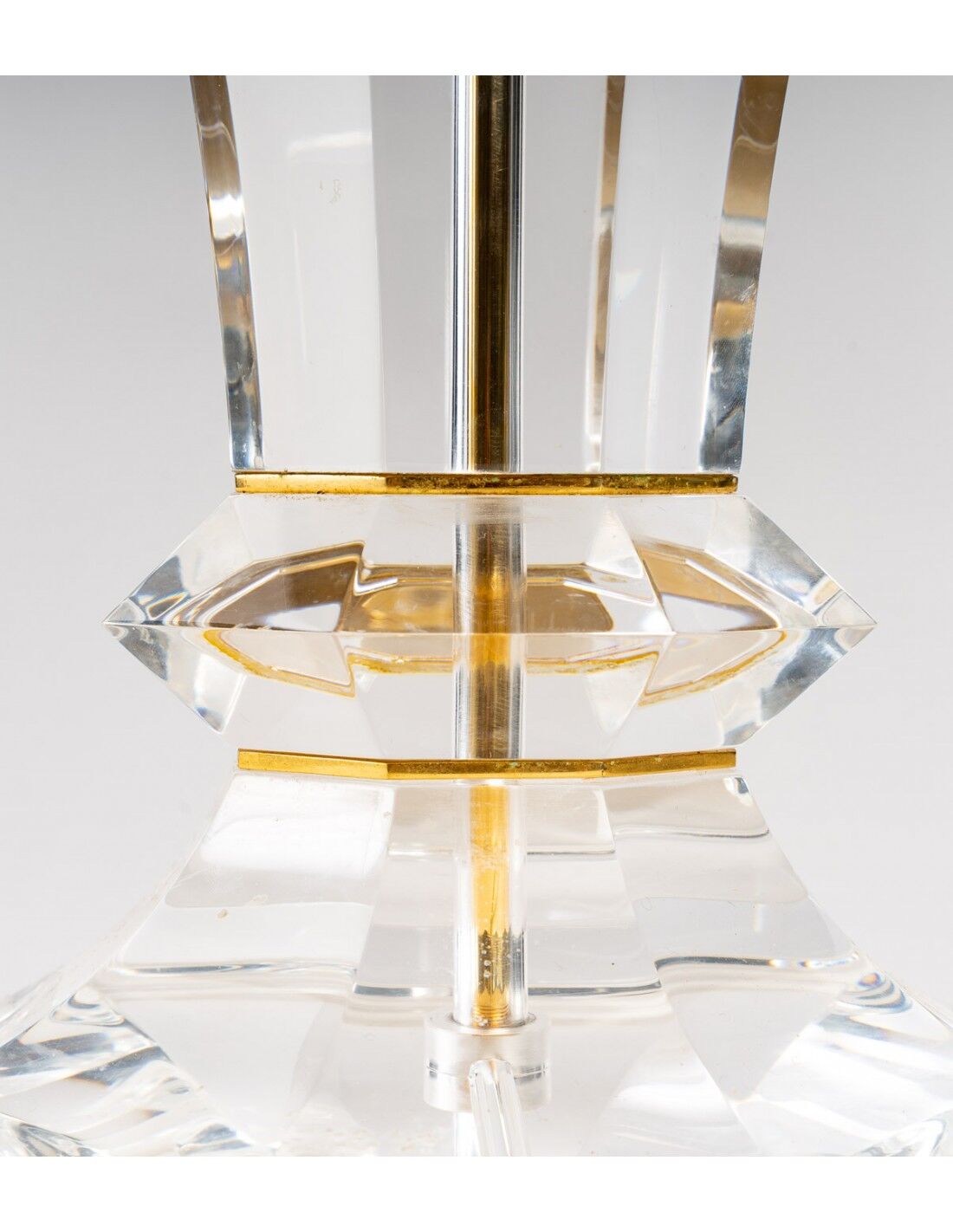 Baluster-shaped lamp